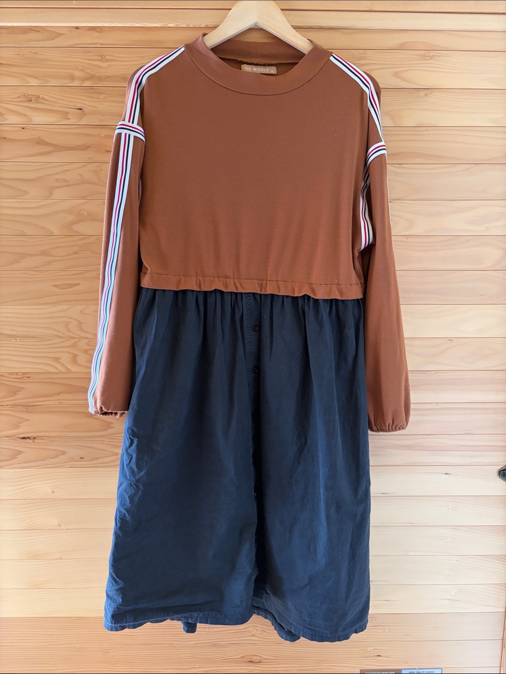 Casual Two-Tone Midi Dress in Brown and Black